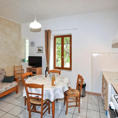 2 Bedroom Gorgeous In *